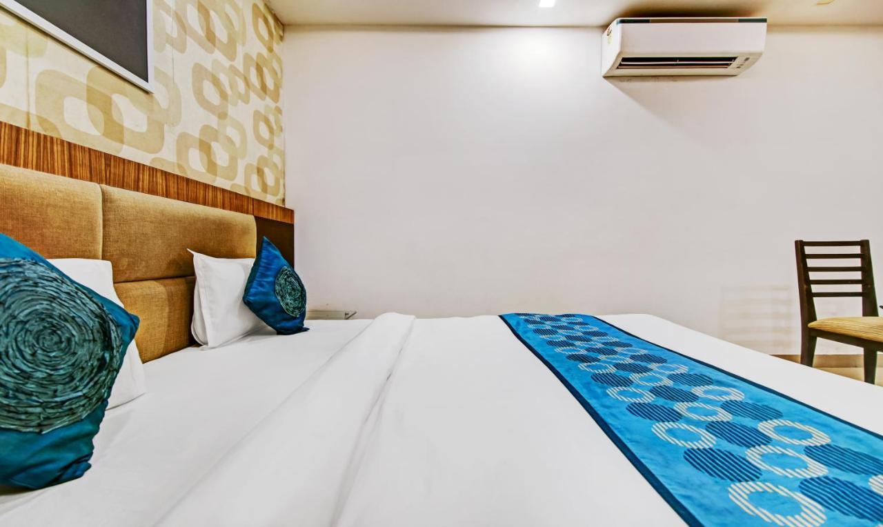 Hotel Fabexpress Le Grand Nové Dillí Exteriér fotografie